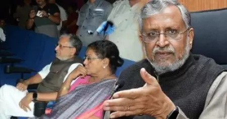 ബീഹാര്‍ പ്രളയത്തിലമര്‍ന്നപ്പോള്‍ സുഷില്‍ മോദി സിനിമ കാണുകയായിരുന്നു; ഒരാള്‍ക്ക് ഒരുസമയം ഒരുപാട് കാര്യങ്ങള്‍ ചെയ്യാനാകുമെന്ന് ന്യായീകരണം