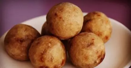 സി​മ്പി​ൾ ആ​ന്‍റ് ടേ​സ്റ്റി...​ബ്രെ​ഡ് ബ​നാ​ന ബോ​ൾ​സ്