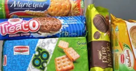 അടിവസ്ത്രം വാങ്ങാന്‍ മാത്രമല്ല അഞ്ച് രൂപയുടെ ബിസ്‌ക്കറ്റ് വാങ്ങാനും ആളുകള്‍ തയ്യാറാവുന്നില്ല; പുറത്ത് വരുന്നത് സാമ്പത്തിക മാന്ദ്യത്തിന്റെ സൂചനകള്‍