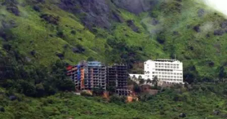 ഇടുക്കിയിലെ അനധികൃത നിര്‍മ്മാണങ്ങള്‍ സാധൂകരിക്കാന്‍ മന്ത്രിസഭായോഗ തീരുമാനം; 1966 ലെ ഭൂപതിവ് ചട്ടത്തില്‍ ഭേദഗതി വരുത്തും