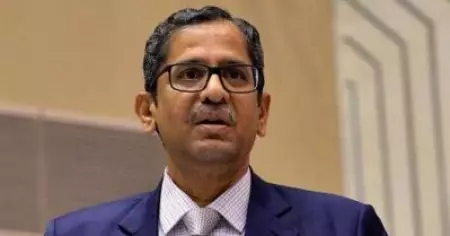 കശ്മീര്‍ വിഷയം പാകിസ്ഥാന്‍ ഐക്യരാഷ്ട്ര സഭയില്‍ ഉന്നയിക്കുന്നത് തടയണമെന്ന് അഭിഭാഷകന്‍; ഭരണഘടന ഭേദഗതി സ്റ്റേ ചെയ്യാന്‍ യു.എന്നിന് അധികാരമുണ്ടോ എന്ന് ജസ്റ്റിസ് എന്‍.വി രമണ