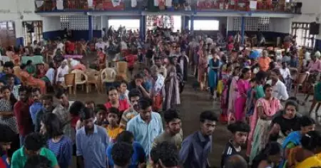 ഫീല്‍ഡ് പരിശോധന ഉണ്ടാവില്ല; ദുരിതാശ്വാസ ക്യാമ്പുകളില്‍ കഴിഞ്ഞ കുടുംബങ്ങള്‍ക്ക് പതിനായിരം രൂപ വീതം അടിയന്തര സഹായം