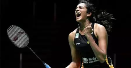 ചരിത്രത്തിലേക്ക് അനായാസം; ലോക ബാഡ്മിന്റണ്‍ ചാമ്പ്യന്‍ഷിപ്പില്‍ ഇന്ത്യയുടെ പേര് കുറിച്ച് പി.വി സിന്ധു
