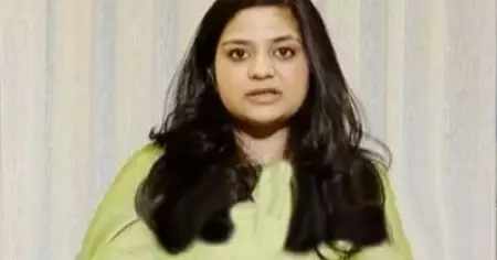 മെഹ്ബൂബ മുഫ്തിയെ കാണാന്‍ അനുവദിക്കണമെന്നാവശ്യപ്പെട്ട് മകള്‍ സുപ്രീംകോടതിയില്‍ ഹരജി നല്‍കി