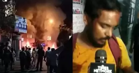 ഇടതുവിദ്യാര്‍ഥി പ്രതിഷേധത്തില്‍ നട്ടംതിരിഞ്ഞ കേന്ദ്രമന്ത്രിക്ക് രക്ഷകനായെത്തിയത് ഗവര്‍ണര്‍; എ.ബി.വി.പിക്കാര്‍ രോഷം തീര്‍ത്തത് യൂണിയന്‍ ഓഫീസ് കത്തിച്ച്
