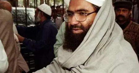 പുതിയ പേരില്‍ ജെയ്‌ഷെ മുഹമ്മദ് ഭീകര സംഘടന; മസൂദ് അസറിന് പകരം സഹോദരന്‍ തലപ്പത്ത്;
പേരുമാറ്റം ലോകശ്രദ്ധ തിരിക്കാനാണെന്ന് സൂചന