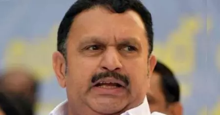കടകം പള്ളി സുരേന്ദ്രന്റെ നേതൃത്വത്തില്‍ വീടുകള്‍ കയറി പച്ചയ്ക്ക് ജാതി പറഞ്ഞ് വോട്ട് പിടിച്ചു; ഞങ്ങളുടെ ഭാരവാഹികളെ വരെ കടകംപള്ളി വിളിച്ചു; ആരോപണവുമായി മുരളീധരന്‍