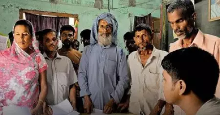 ഇവരോട് എന്താണ് പറയേണ്ടത് നിങ്ങളുടെ കൂടെ ഉണ്ടെന്നോ? ഐക്യപ്പെടുന്നു എന്നോ? അശ്ലീലമായി പോകും എന്ത് പറഞ്ഞാലും