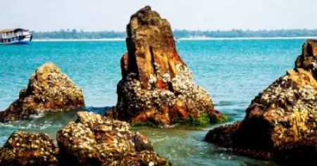 500 രൂപയും ഒരു ദിനവും മാറ്റിവെക്കാം;ദ്വീപ് കാഴ്ചകളിലേക്ക് കപ്പല്‍ കയറാം