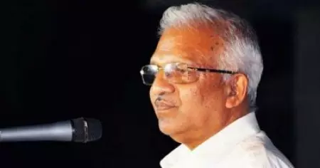 'പി. ജയരാജന്‍ മണ്ഡലത്തില്‍ തന്നെയുണ്ട്'; അരൂരില്‍ പരാതിയുമായി യു.ഡി.എഫ്; കണ്ടെത്തിയത് 181 ഇരട്ടവോട്ടുകള്‍