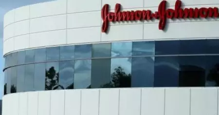 നഷ്ടപരിഹാരം നല്‍കലിന് പരിഹാരമില്ലാതെ ജോണ്‍സണ്‍ ആന്‍ഡ് ജോണ്‍സണ്‍; പുതിയ കേസില്‍ നല്‍കേണ്ടത്  8 ബില്യണ്‍ ഡോളര്‍