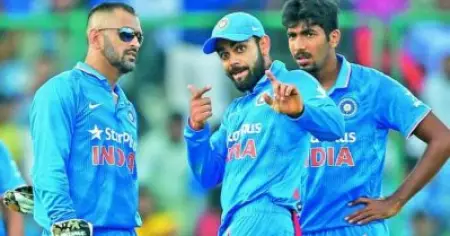 'എന്നോട് അതിനെക്കുറിച്ച് സംസാരിച്ചിട്ടില്ല'; ധോനിയുടെ ഭാവിയെക്കുറിച്ചുള്ള ചോദ്യത്തില്‍ നിന്ന് 'വിദഗ്ധമായി' ഒഴിഞ്ഞുമാറി കോഹ്‌ലി