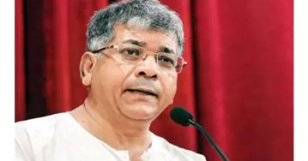 മുസ്‌ലിങ്ങളെ മാത്രമല്ല ഹിന്ദു സമുദായത്തെയും പൗരത്വ നിയമവും ദേശീയ രജിസ്റ്ററും ആഘാതമേല്‍പ്പിക്കും; പ്രകാശ് അംബേദ്കര്‍
