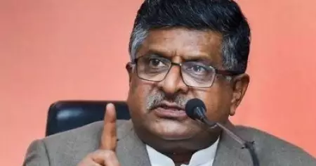 മൂന്നു സിനിമകള്‍ ഒറ്റ ദിവസം നേടിയത് 120 കോടി രൂപ; ഇവിടെ സാമ്പത്തിക മാന്ദ്യം ഇല്ല-രവിശങ്കര്‍ പ്രസാദ്