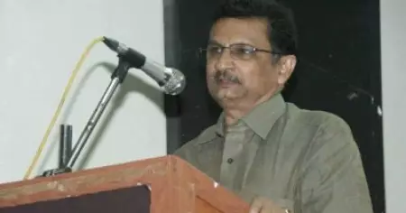 ആ മിടുക്കിക്കുട്ടിയെ കൊണ്ട് അധ്യാപകര്‍ക്ക് ഒരു ക്ലാസെടുപ്പിക്കാമായിരുന്നു; വിദ്യാഭ്യാസ മേഖലയില്‍ നല്ല അധ്യാപകര്‍ കുറയുന്നുവെന്ന് അശോകന്‍ ചരുവില്‍