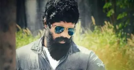 'ടീമേ ഞങ്ങളും ഒപ്പമുണ്ട്'; ബിനീഷ് ബാസ്റ്റിന് പിന്തുണയുമായി ടൈല്‍ വര്‍ക്ക് തൊഴിലാളികളും