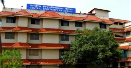 സംഘപരിവാര്‍ അനുഭാവികളെ പങ്കെടുപ്പിച്ച് കേരള കേന്ദ്രസര്‍വ്വകലാശാലയില്‍ ദേശീയ സെമിനാര്‍; കാവിവല്‍ക്കരണത്തിന്റെ പുതിയ മുഖമെന്ന് വിദ്യാര്‍ത്ഥികള്‍