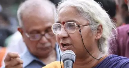 'അസമില്‍ സ്റ്റുഡന്റ്‌സ് യൂണിയന്‍ നടത്തുന്ന പൗരത്വ നിയമ വിരുദ്ധ സമരം ബി.ജെ.പി സര്‍ക്കാരിനോട് സഹകരിച്ച്'; ഗുരുതര ആരോപണമുയര്‍ത്തി മേധാ പട്കര്‍