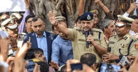 ഉന്നതര്‍ ഇടപെട്ടു; അഭിഭാഷകര്‍ക്കെതിരെയുള്ള ദല്‍ഹി പൊലീസിന്റെ സമരം അവസാനിച്ചു