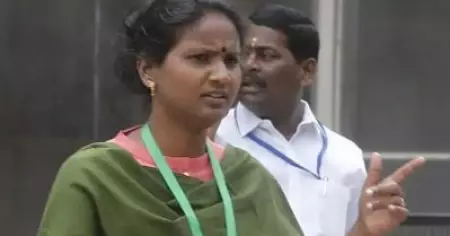 പാര്‍ലമെന്റിലല്ലാതെ ഞങ്ങള്‍ പിന്നെ എവിടെപ്പോയി പ്രതിഷേധിക്കണം; സുപ്രീം കോടതി പോലും ആരെയോ ഭയപ്പെടുന്നു; കയ്യേറ്റത്തിനെതിരെ രമ്യാ ഹരിദാസ്