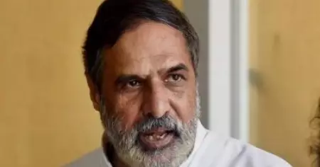 'മോദിയെ കണ്ടിരുന്നെങ്കില്‍ സര്‍ദാര്‍ പട്ടേല്‍ രോഷാകുലനായേനെ, ഗാന്ധി ദുഃഖിച്ചേനെ'; ഭരണഘടന ബി.ജെ.പിയുടെ പ്രകടനപത്രികയെക്കാള്‍ വലുതാണെന്നും ആനന്ദ് ശര്‍മ
