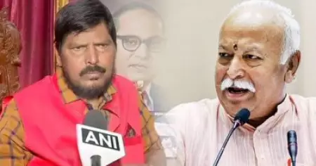 'എല്ലാവരും ഹിന്ദുക്കളാണെന്ന് പറയുന്നത് ശരിയല്ല, എല്ലാം നമ്മളുടേത് എന്ന് പറയൂ'; മോഹന്‍ ഭാഗവതിനെ തിരുത്തി രാംദാസ് അത്തേവാലെ