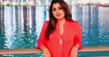 'എന്റെ വസ്ത്രത്തിന്റെ നീളമളക്കാന്‍ ആര്‍ക്കും സ്വാതന്ത്ര്യം കൊടുത്തിട്ടില്ല' ആള്‍ക്കാരെ ബോധ്യപ്പെടുത്താനായി ജീവിക്കാനാവില്ലെന്ന് മീര നന്ദന്‍