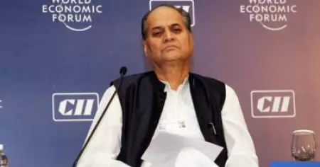 'മോദിസര്‍ക്കാരിനെതിരെ സംസാരിക്കാന്‍ ഇന്ത്യയിലെ ജനങ്ങള്‍ ഭയപ്പെടുന്നു'; അമിത് ഷായെ വേദിയിലിരുത്തി വിമര്‍ശനവുമായി രാഹുല്‍ ബജാജ്
