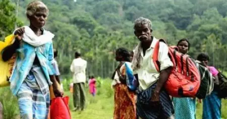 ഭൂപരിഷ്‌കരണത്തിന്റെ അമ്പതാം വാര്‍ഷികത്തിലും
ഭരണകേന്ദ്രങ്ങള്‍ക്ക് മുന്നില്‍ മണ്ണിന് വേണ്ടി സമരം ചെയ്യേണ്ടി വരുന്നവര്‍