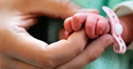 ചൈനയെ പിന്തള്ളി ഇന്ത്യ; പുതുവര്‍ഷത്തില്‍ ഏറ്റവും കൂടുതല്‍ കുഞ്ഞുങ്ങള്‍ ജനിച്ചത് ഇന്ത്യയില്‍