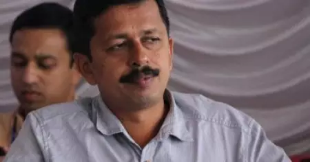 പാര്‍ലമെന്റ് ആക്രമണത്തില്‍ ആരോപണവിധേയനായ പൊലീസുകാരന്റെ അറസ്റ്റ്; അഫ്‌സല്‍ ഗുരുവിന്റെ ചിത്രം പോസ്റ്റ് ചെയ്ത് എസ്.ഹരീഷ്