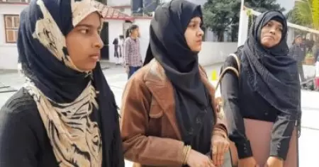 മുസ്‌ലിം വിദ്യാര്‍ത്ഥികളോട് ബുര്‍ഖ ധരിക്കരുതെന്ന് പാട്‌ന കോളേജ്; നിയമം തെറ്റിച്ചാല്‍ 250 രൂപ പിഴ