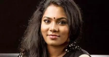 ജെ.എന്‍.യു വിദ്യാര്‍ത്ഥികളെ പിന്തുണച്ചതിന് വിദ്വേഷ കമന്റുകള്‍; 'കൂടി പോയാല്‍ കൊല്ലുകയല്ലേ ഉള്ളൂ' മറുപടിയുമായി സയനോര