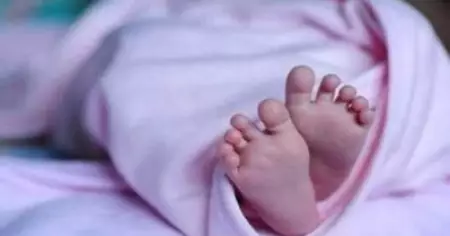 യു.പിയില്‍ ലൈംഗീകാതിക്രമത്തെ തുടര്‍ന്ന് ഗര്‍ഭിണിയായ പതിനാറ്കാരി നവജാത ശിശുവിനെ കൊലപ്പെടുത്തി; ലൈംഗിക പീഡനം പരാതിപ്പെടാതിരുന്നത് ഭീഷണിയെ തുടര്‍ന്നെന്ന് കുടുംബം