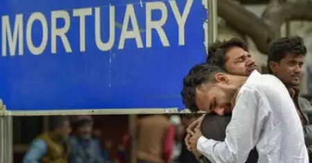 അക്രമത്തില്‍ കൊല്ലപ്പെട്ട പ്രിയപ്പെട്ടവരെ സംസ്‌കരിക്കാന്‍ പോലും ഭയപ്പെട്ട് ദല്‍ഹി നിവാസികള്‍