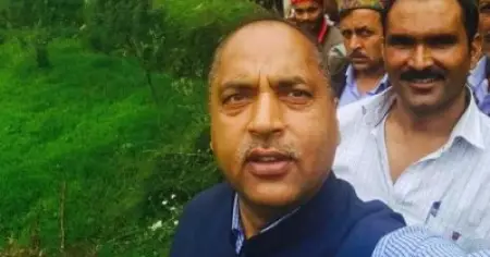 'ഭാരത് മാതാ കീ ജയ് വിളിക്കുന്നവര്‍ മാത്രം ഇന്ത്യയില്‍ മതി'; ദല്‍ഹി കത്തുന്നതിനിടെ വിവാദ പരാമര്‍ശവുമായി ഹിമാചല്‍ മുഖ്യമന്ത്രി