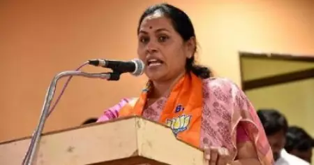 'മലയാളികളെ സൂക്ഷിക്കണം'; കര്‍ണാടകയിലേക്കുള്ള മലയാളികളുടെ വരവില്‍ ദുരുദ്ദേശമെന്ന് ബി.ജെ.പി എം.പി ശോഭ കരന്ദ്‌ലജെ