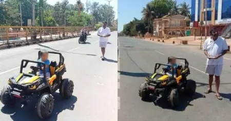ലോക്ക് ഡൗണ്‍ നിലനില്‍ക്കെ നടുറോഡില്‍ പേരക്കുട്ടിയ്‌ക്കൊപ്പം ടോയ് കാര്‍ ഓടിച്ച് കര്‍ണാടകയിലെ എം.എല്‍.എ