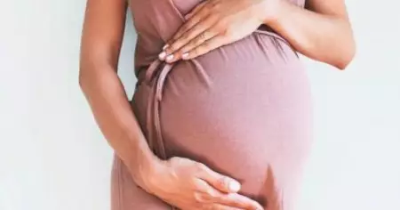 സംസ്ഥാനത്തെ സ്വകാര്യ സ്‌കൂളുകളിലെ അധ്യാപകര്‍ക്കും ഇനി മുതല്‍ പ്രസവാവധി; വിജ്ഞാപനം പുറത്തിറക്കി കേരള സര്‍ക്കാര്‍