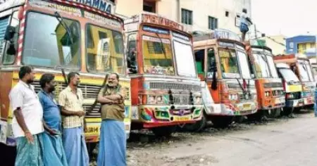 രാജ്യത്തെ ട്രക്ക് ഡ്രൈവര്‍മാര്‍ വര്‍ഷത്തില്‍ നല്‍കുന്ന കൈക്കൂലി 47,000 കോടി രൂപ; തുടര്‍ച്ചയായ യാത്രകള്‍ അപകടത്തിന് കാരണമാകുന്നെന്നും സര്‍വേ