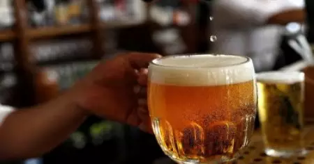 അബ്കാരി നിയമം ഭേദഗതി ചെയ്ത് സര്‍ക്കാര്‍; പക്ഷേ, മദ്യം കിട്ടാന്‍ കാത്തിരിക്കണം