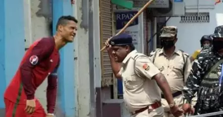ലോക്ഡൗണില്‍ ഇന്ത്യന്‍ തെരുവില്‍ കുടുങ്ങി പോയ ക്രിസ്റ്റിയാനോ റൊണാള്‍ഡോ; ചിത്രങ്ങള്‍ വൈറലാവുന്നു