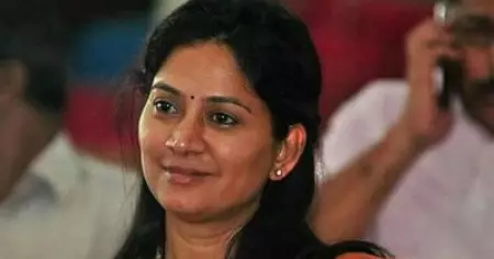 ഇതിലും ഭേദം ശരീരം വിറ്റ് ജീവിക്കുന്നത്; ഡി.വൈ.എഫ്.ഐ നേതാക്കളുമായുള്ള തര്‍ക്കം വാര്‍ത്തയാക്കിയതിന് മാധ്യമങ്ങള്‍ക്കെതിരെ സ്ത്രീവിരുദ്ധ പരാമര്‍ശവുമായി പ്രതിഭ എം.എല്‍.എ