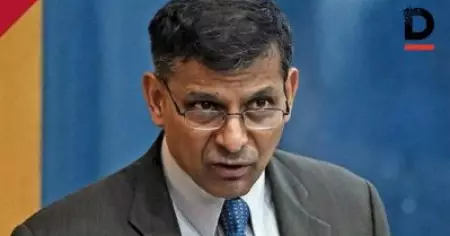 'കൊവിഡ് വ്യാപനത്തിന് മുമ്പേ ഇന്ത്യയുടെ സമ്പദ് മേഖല തകരുകയായിരുന്നു'; പ്രധാനമന്ത്രിയുടെ ഓഫീസിന് തനിച്ച് ഈ പ്രതിസന്ധി നേരിടാനാകില്ലെന്ന് രഘുറാം രാജൻ