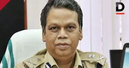 മദ്യശാലകൾ തുറക്കാം; ഉചിതം ഓൺലൈൻ ബുക്കിങ്ങിലൂടെയുള്ള വിതരണമെന്ന് മുഖ്യമന്ത്രിയോട് ലോക്നാഥ് ബെ​ഹ്റ