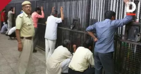 മുംബൈയിലെ ആര്‍തര്‍ റോഡ് ജയിലില്‍ വ്യാപകമായി കൊവിഡ്; ഉടന്‍ പ്രതിരോധിക്കണമെന്ന് സര്‍ക്കാരിനോട് ഹൈക്കോടതി