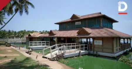 നവീകരിച്ചിട്ട് ആറുമാസം; വേളിയിലെ കെ.ടി.ഡി.സി ഫ്‌ളോട്ടിങ് റസ്റ്ററന്റ് കായലില്‍ മുങ്ങി