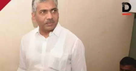 'ദുബായില്‍ ചെന്ന് പന്നിയിറച്ചി വേണമെന്ന് പറഞ്ഞാല്‍ കിട്ടുമോ?'; ഇന്ത്യയിലെ ബീഫ് നിരോധനത്തെക്കുറിച്ച് ചോദിച്ച അവതാരകനോട് ജേക്കബ് തോമസ്