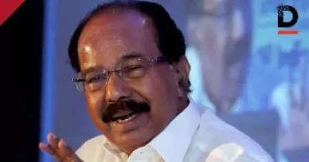 'കുറഞ്ഞ എണ്ണ വില ജനങ്ങള്‍ക്ക് ലഭ്യമാക്കാന്‍ കേന്ദ്രം തയ്യാറാവത്തതെന്ത്?'; ലോകത്ത് മറ്റൊരു രാജ്യവും ഇങ്ങനെ ചെയ്യുന്നില്ലെന്ന് വീരപ്പ മൊയ്‌ലി