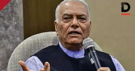 അതിഥി തൊഴിലാളികളെ വീട്ടിലെത്തിക്കണമെന്ന് ആവശ്യപ്പെട്ട് ധര്‍ണ; യശ്വന്ത് സിന്‍ഹയും ആംആദ്മി നേതാക്കളും അറസ്റ്റില്‍